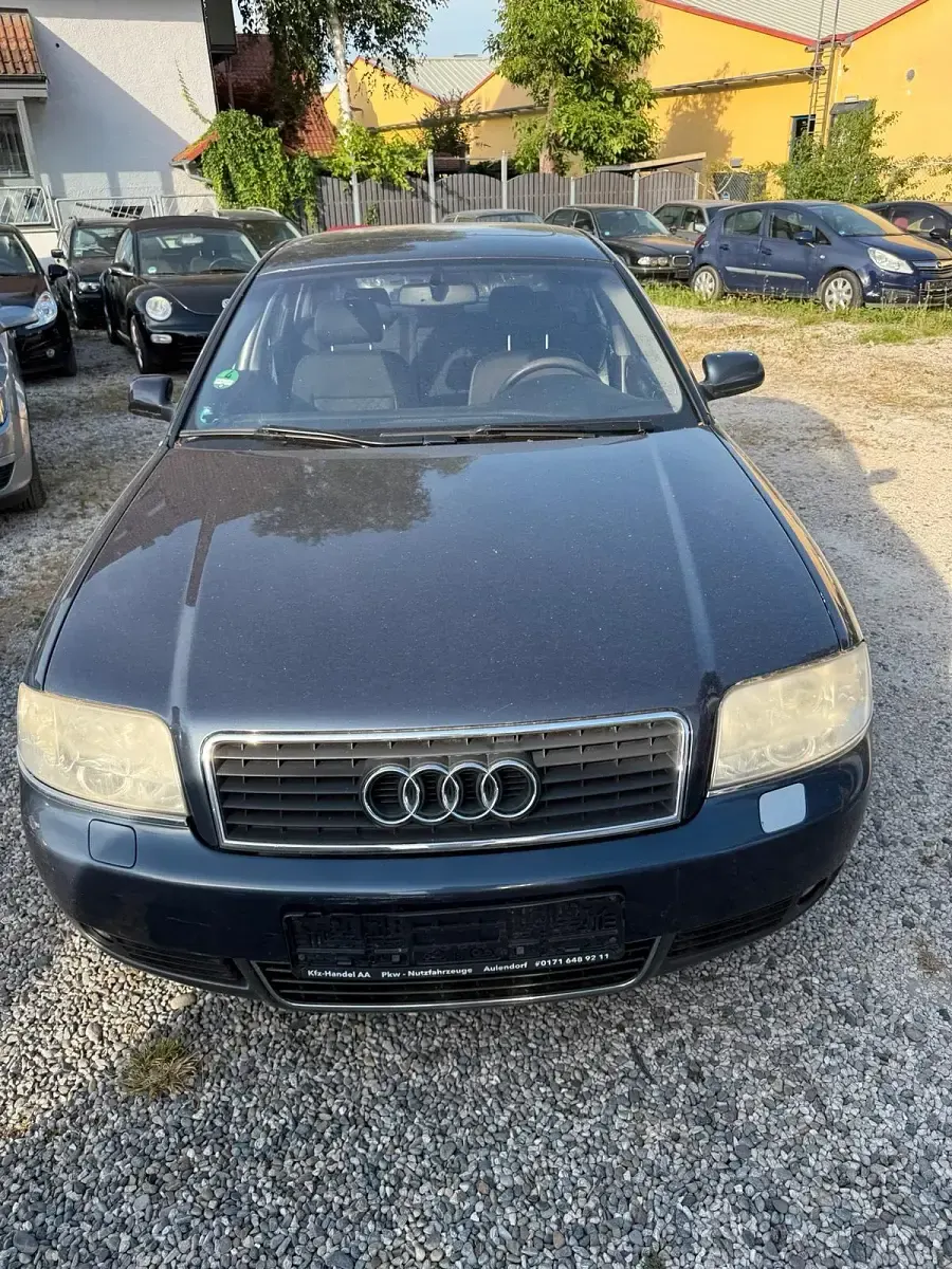 Gebraucht Audi A6 Basis 220 PS (161 kW) 2001 Blau Limousine