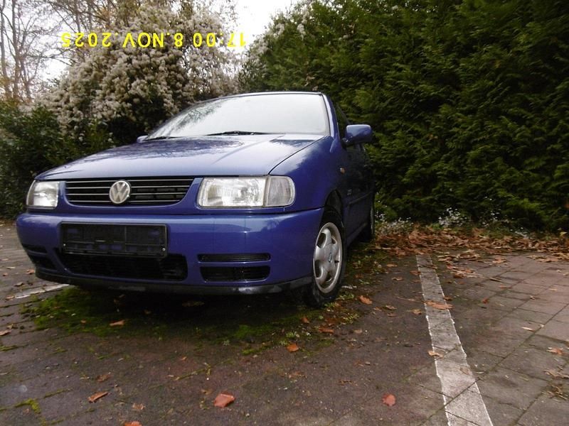 Blau Gebraucht 1997 VW Polo Kleinwagen | 499 € (Guter Preis) - Bild 1/4