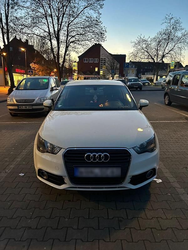 Gebraucht Audi A1 Ambition 86 PS (63 kW) 2011 Weiß Kleinwagen