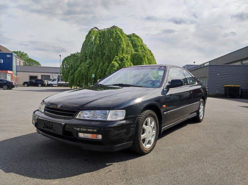 Grün Gebraucht 1995 Honda Accord ES Coupé | 1.550 € - Bild 1/4
