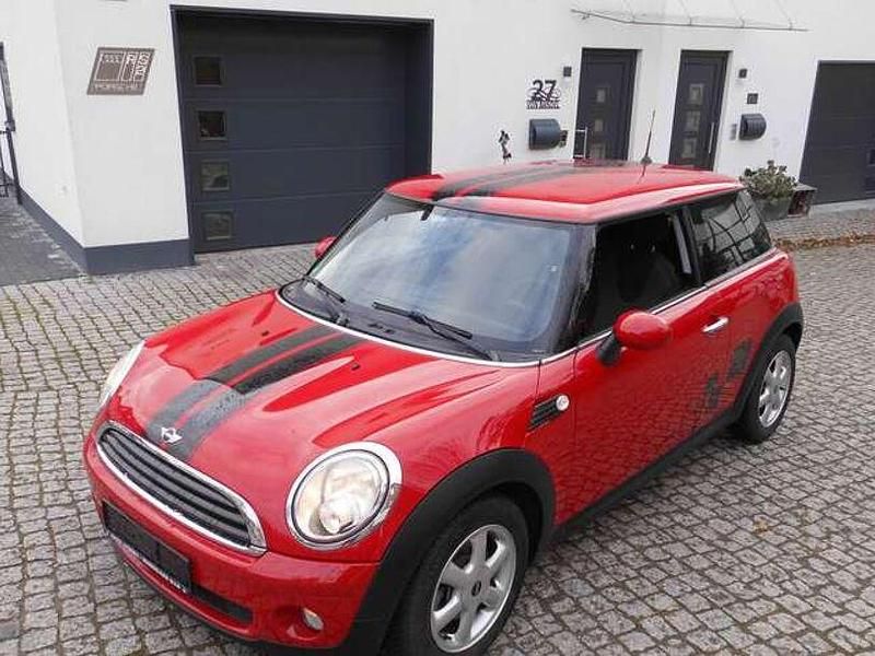 Usata Mini ONE 75 CV (55 kW) 2010 Rosso Utilitaria