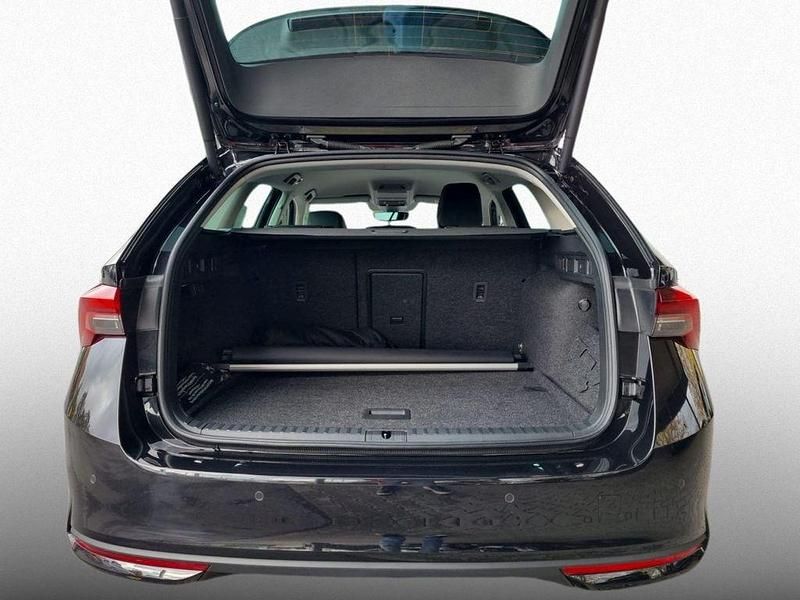 Gebraucht Skoda Octavia Selection 150 PS (110 kW) 2025 Blackmagic perleffekt Kombi