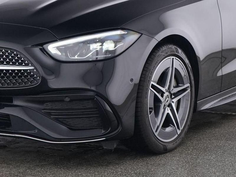Gebraucht Mercedes C300 AMG 258 PS (189 kW) 2024 Obsidianschwarz (metallic) Kombi