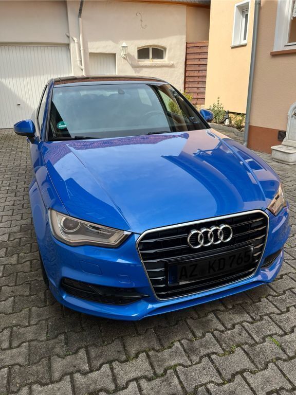 Blau Gebraucht 2015 Audi A3 S-Line Limousine | 18.500 € (Guter Preis) - Bild 1/4