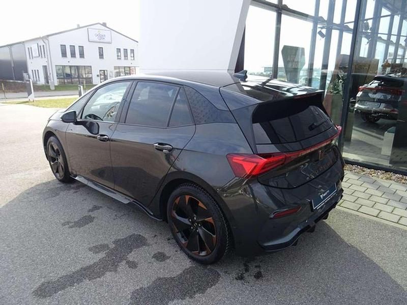 Gebraucht Cupra Born 150 kW (204 PS) 2023 Quasar grey (metallic) Kleinwagen