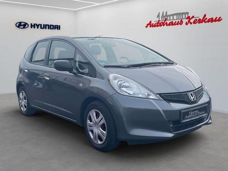 Gebraucht Honda Jazz S 90 PS (66 kW) 2013 Polished metal metallic Kleinwagen