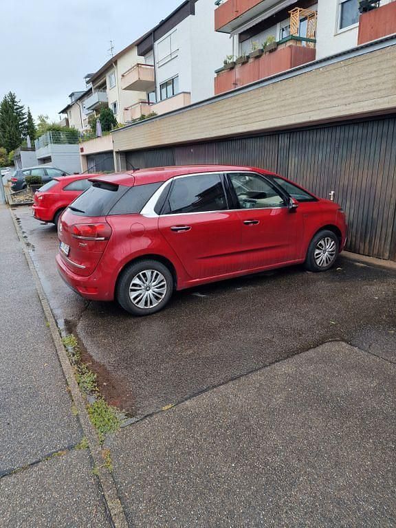Rot Gebraucht 2014 Citroën C4 Picasso Intensive Van / Kleinbus | 8.500 € (Fairer Preis) - Bild 1/4