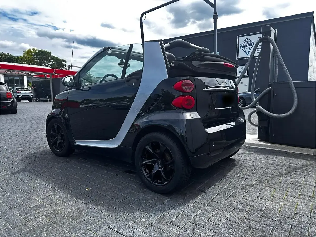 Gebraucht Smart ForTwo Cabrio 84 PS (61 kW) 2010 Schwarz Cabrio