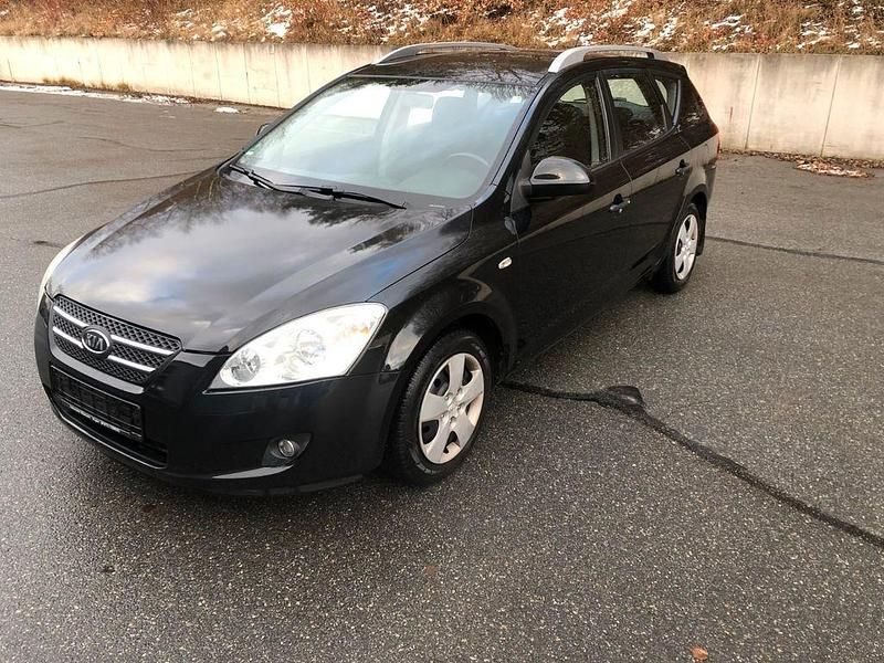 Schwarz Gebraucht 2008 Kia Ceed EX Kleinwagen | 2.950 € (Fairer Preis) - Bild 1/4
