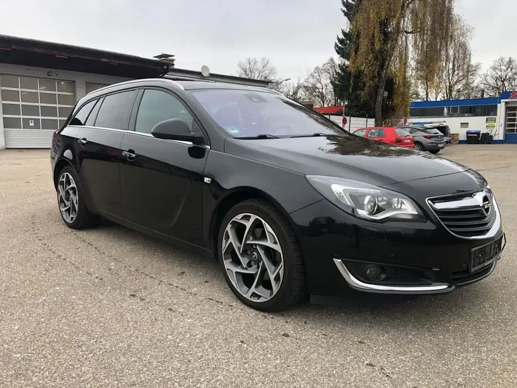 Gebraucht Opel Insignia Sport 170 PS (125 kW) 2016 Schwarz Kombi