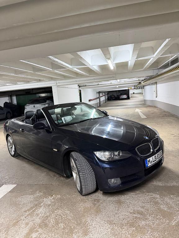 Gebraucht BMW 325 Cabriolet 218 PS (160 kW) 2007 Blau Cabrio