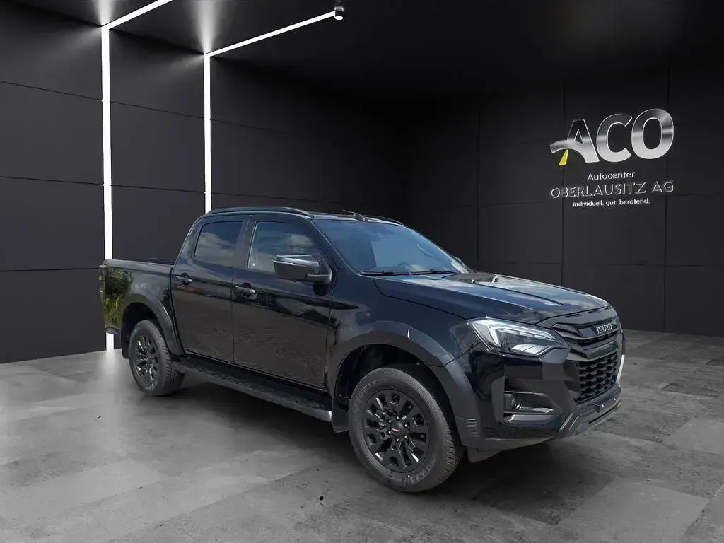 Neu Isuzu D-Max 163 PS (119 kW) 2026 Schwarz Pickup