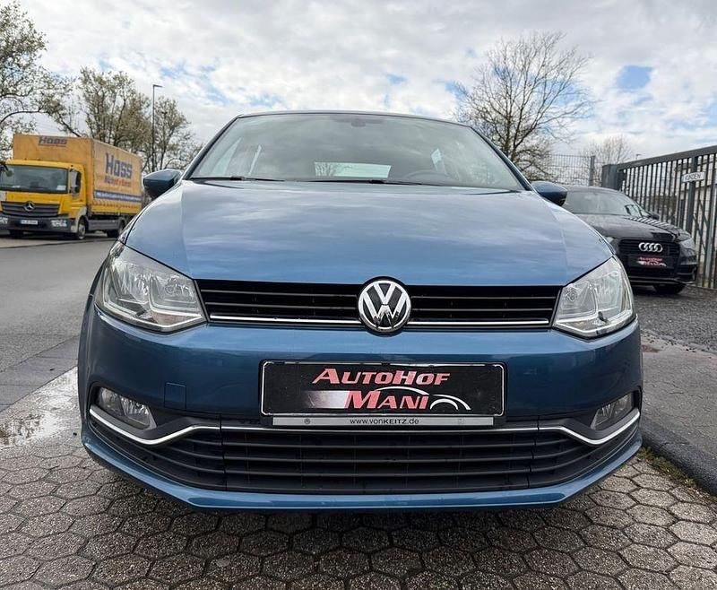 Gebraucht VW Polo LOUNGE 90 PS (66 kW) 2015 Blau Limousine