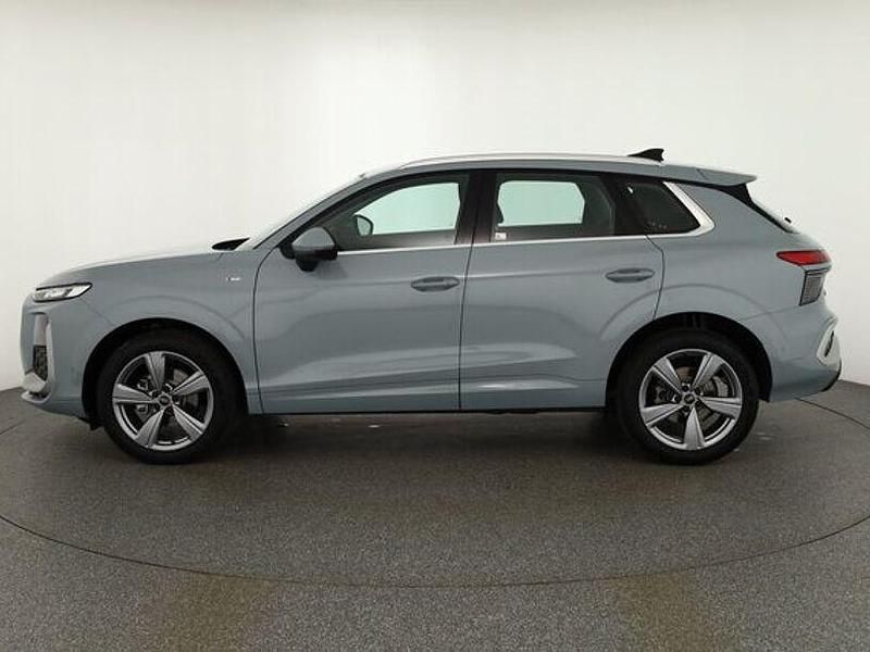 Neu Audi Q3 S-Line 150 PS (110 kW) 2025 Grau SUV