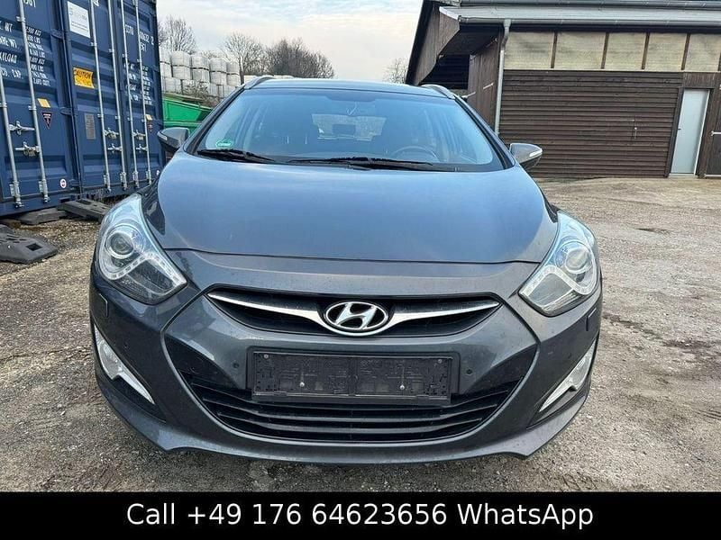 Gebraucht Hyundai i40 Edition 136 PS (100 kW) 2012 Grau Kombi
