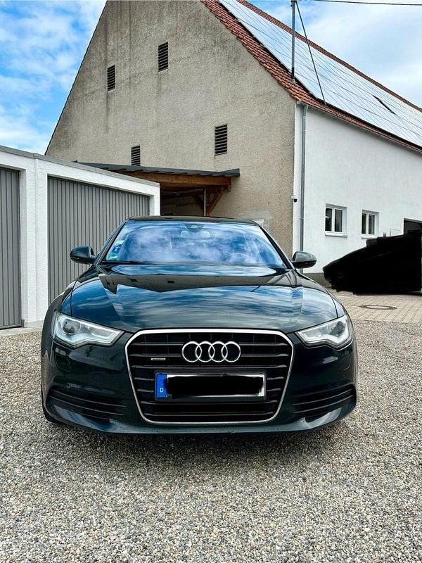 Grün Gebraucht 2011 Audi A6 Allroad Kombi | 10.999 € (Teuer) - Bild 1/4
