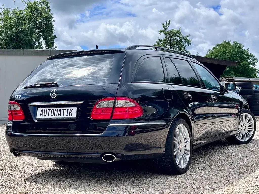 Gebraucht Mercedes E230 204 PS (150 kW) 2008 Schwarz Kombi