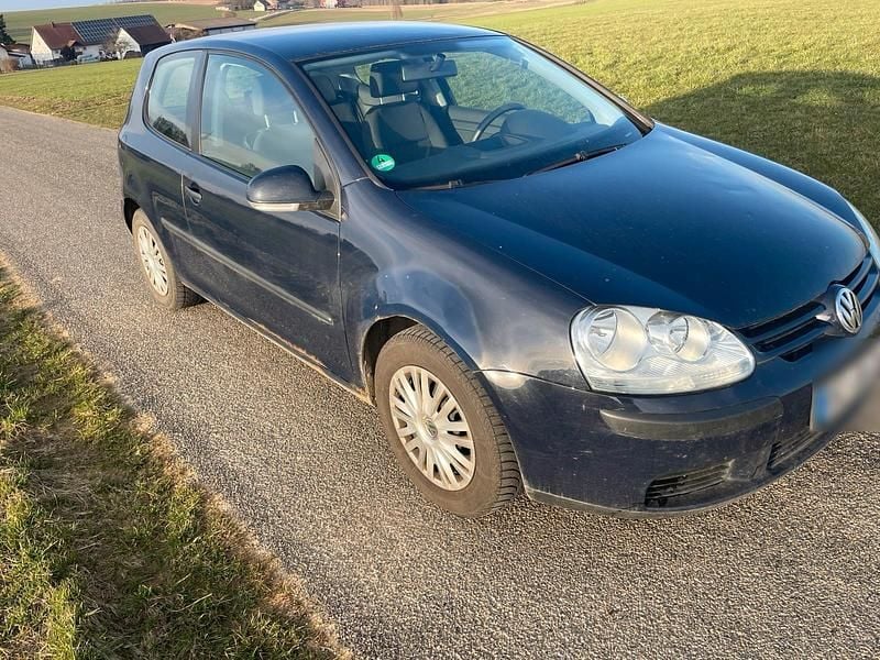 Gebraucht VW Golf V Trendline 102 PS (75 kW) 2005 Blau Kleinwagen