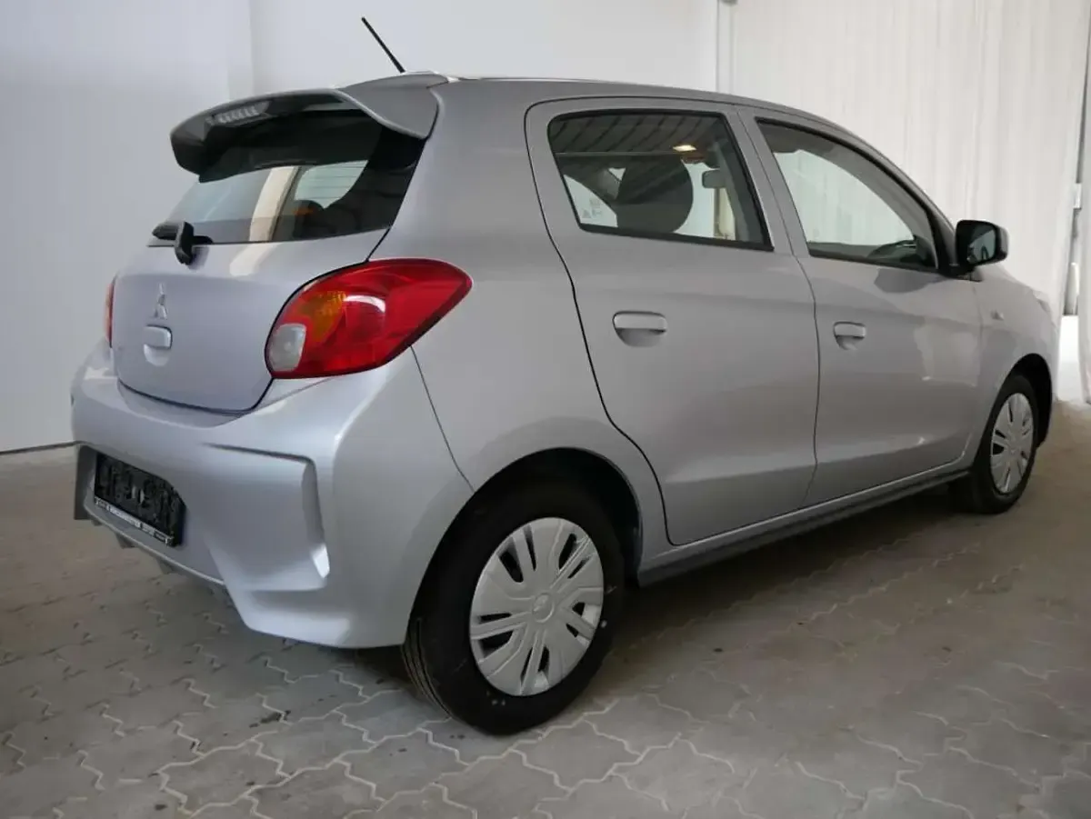 Gebraucht Mitsubishi Space Star Select 71 PS (52 kW) 2025 Coolsilber Kleinwagen