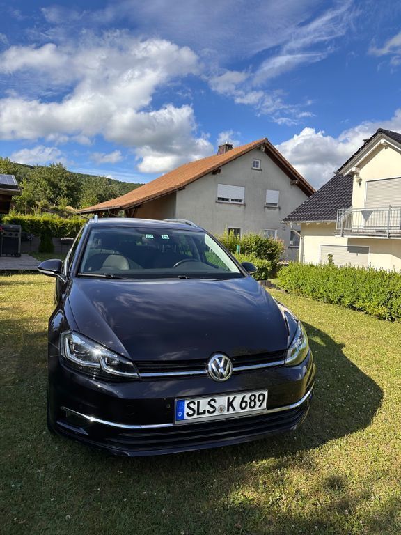 Schwarz Gebraucht 2017 VW Golf VII Highline Kombi | 13.500 € (Fairer Preis) - Bild 1/4