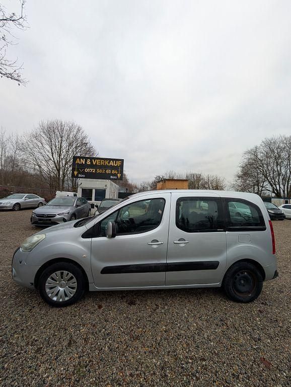 Gebraucht Citroën Berlingo 98 PS (72 kW) 2011 Silber Van / Kleinbus