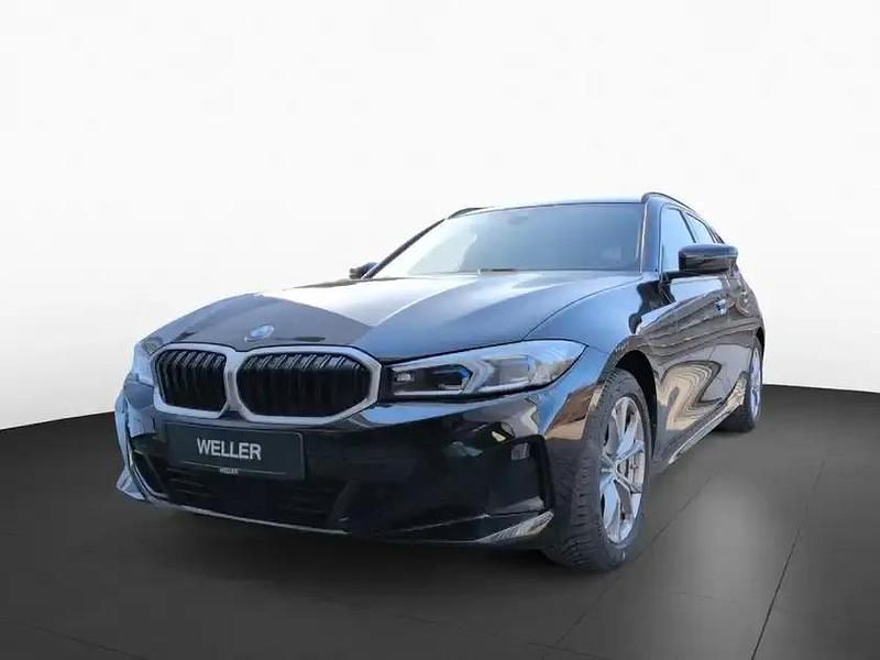 Gebraucht BMW 330 Shadowline 245 PS (180 kW) 2023 Kombi
