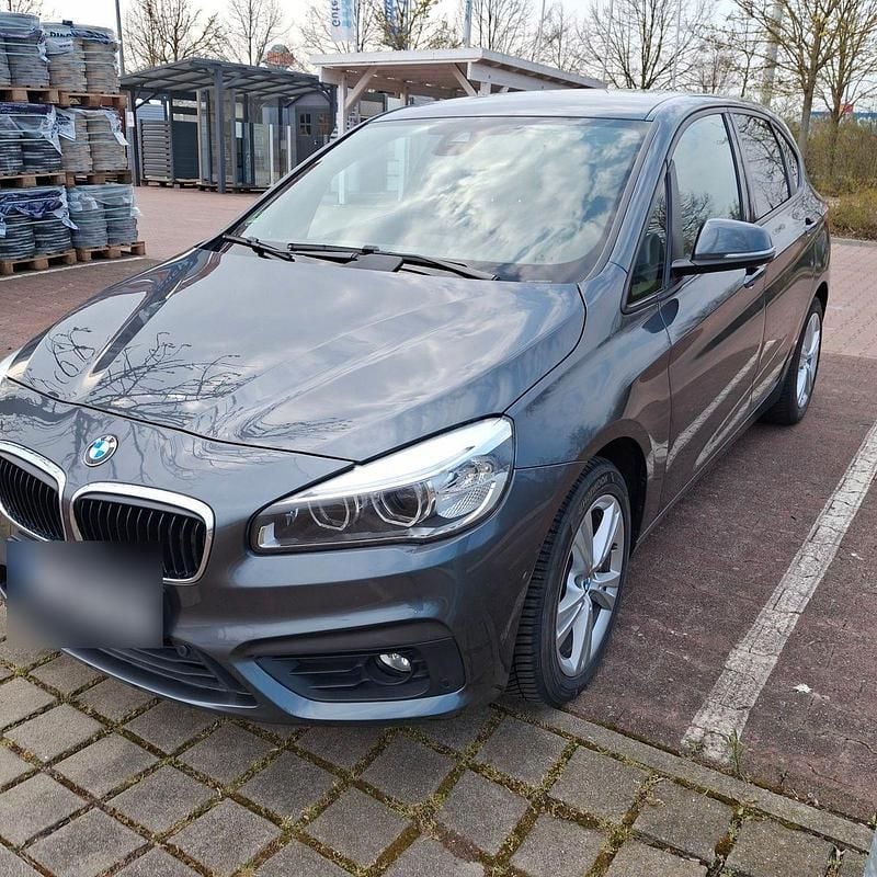 Gebraucht BMW 218 Active Tourer 150 PS (110 kW) 2015 Grau Van / Kleinbus