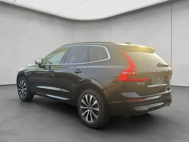 Gebraucht Volvo XC60 Core 250 PS (183 kW) 2024 Schwarz SUV