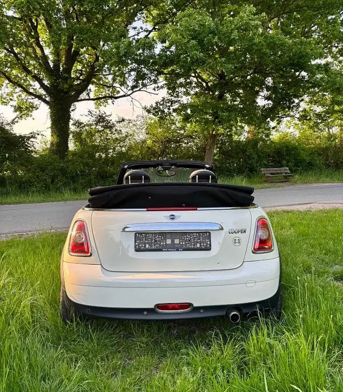 Gebraucht Mini Cooper Cabriolet 120 PS (88 kW) 2010 Weiß Cabrio
