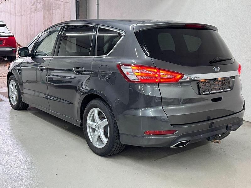 Gebraucht Ford S-MAX S 179 PS (131 kW) 2016 Grau Van / Kleinbus