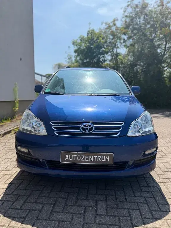 Gebraucht Toyota Avensis Sol 150 PS (110 kW) 2004 Blau Kombi