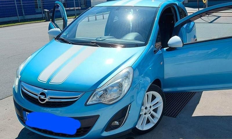 Blau Gebraucht 2011 Opel Corsa Color Edition Kleinwagen | 2.400 € (Superpreis) - Bild 1/4
