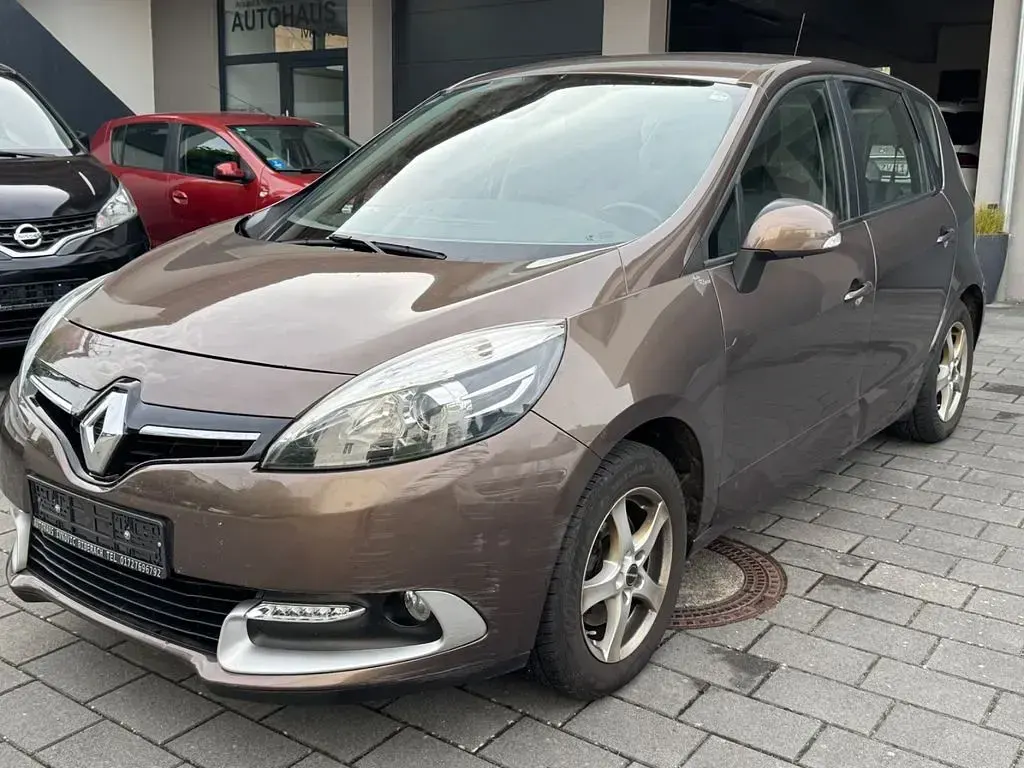 Gebraucht Renault Scénic III Initiale Paris 116 PS (85 kW) 2014 Braun Limousine