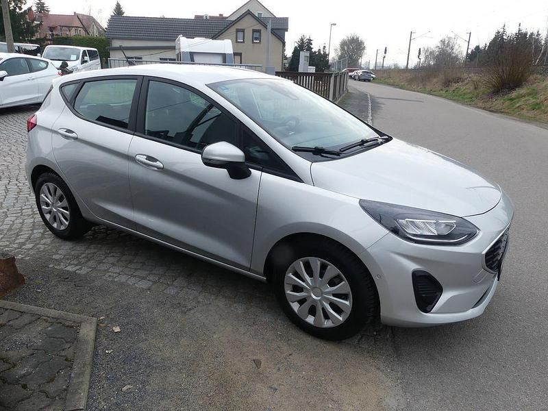 Gebraucht Ford Fiesta Cool & Connect 75 PS (55 kW) 2022 Silber Kleinwagen