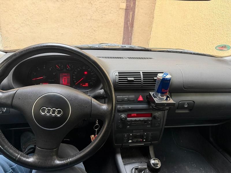 Gebraucht Audi A3 102 PS (75 kW) 2002 Rot Kleinwagen