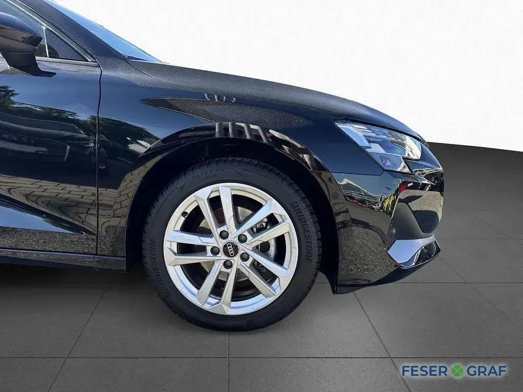 Gebraucht Audi A3 Advanced Plus 150 PS (110 kW) 2025 Mythosschwarz metallic Limousine