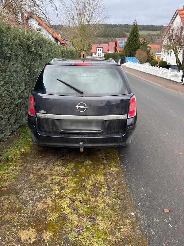 Gebraucht Opel Astra 136 PS (100 kW) 2006 Schwarz Kombi
