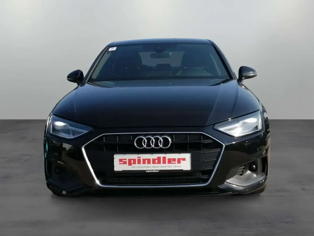 Gebraucht Audi A4 Sport 150 PS (110 kW) 2023 Schwarz Limousine