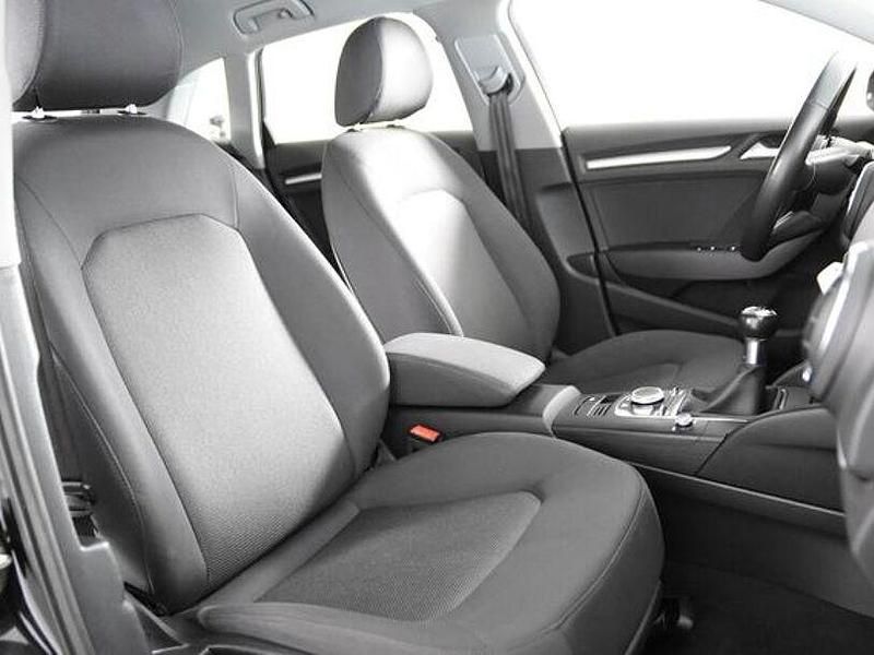 Gebraucht Audi A3 Sport 116 PS (85 kW) 2019 Schwarz Limousine