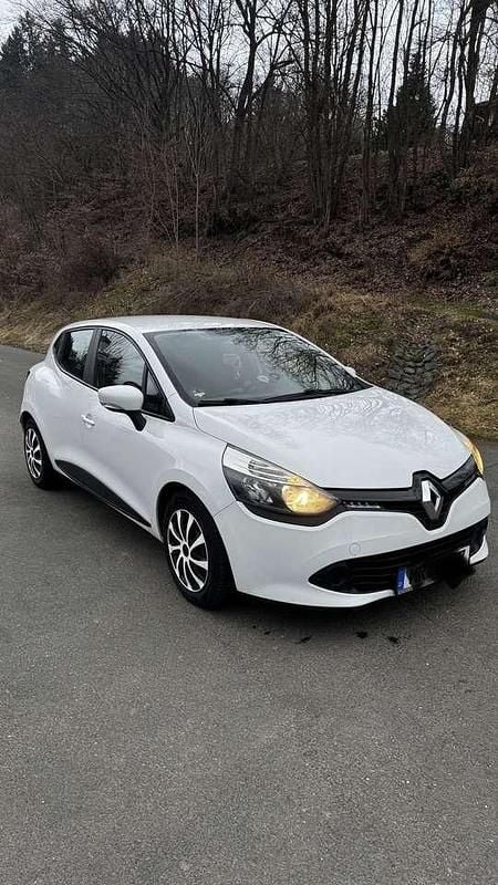 Gebraucht Renault Clio IV Expression 75 PS (55 kW) 2014 Weiß Kleinwagen
