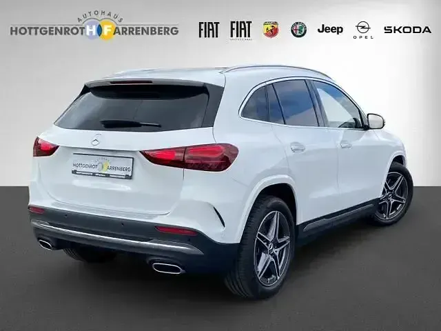 Gebraucht Mercedes GLA250 Sport 238 PS (175 kW) 2024 Polarweiss  unilack SUV
