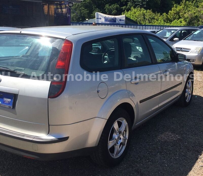 Gebraucht Ford Focus Ambiente 101 PS (74 kW) 2006 Silber Kombi