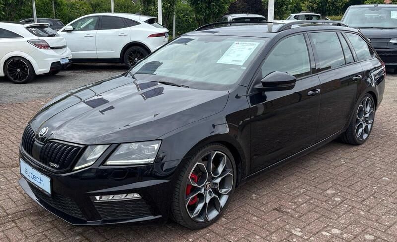 Schwarz Gebraucht 2018 Skoda Octavia RS Kombi | 19.950 € (Etwas zu teuer) - Bild 1/4