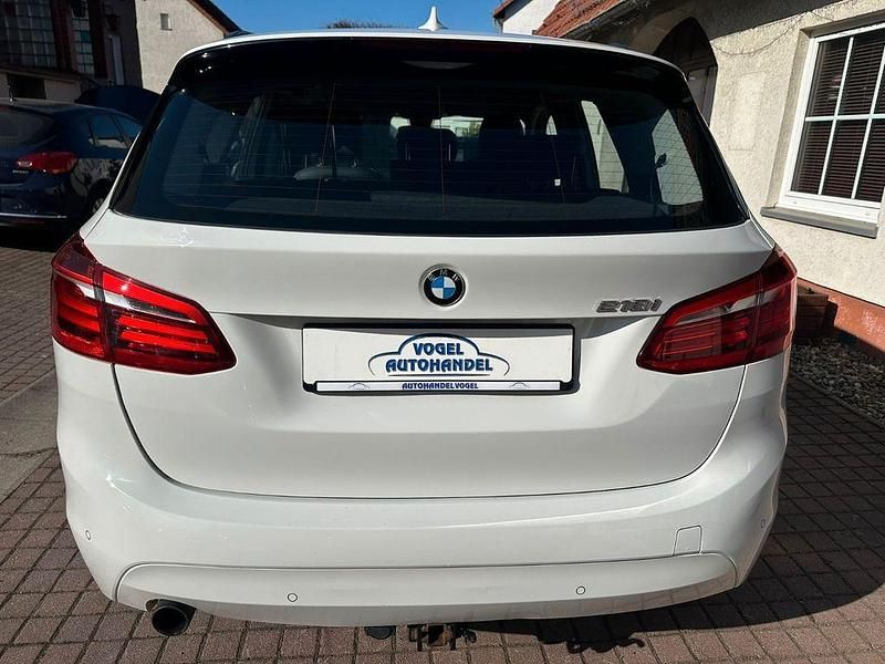 Gebraucht BMW 218 Active Tourer Advantage 136 PS (100 kW) 2016 Weiß Van / Kleinbus