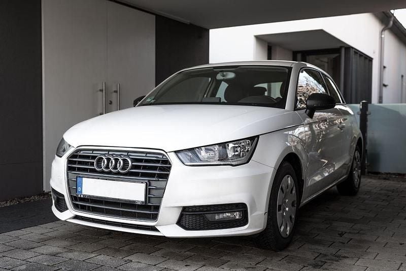 Gebraucht Audi A1 Sport 82 PS (60 kW) 2017 Weiß Kleinwagen