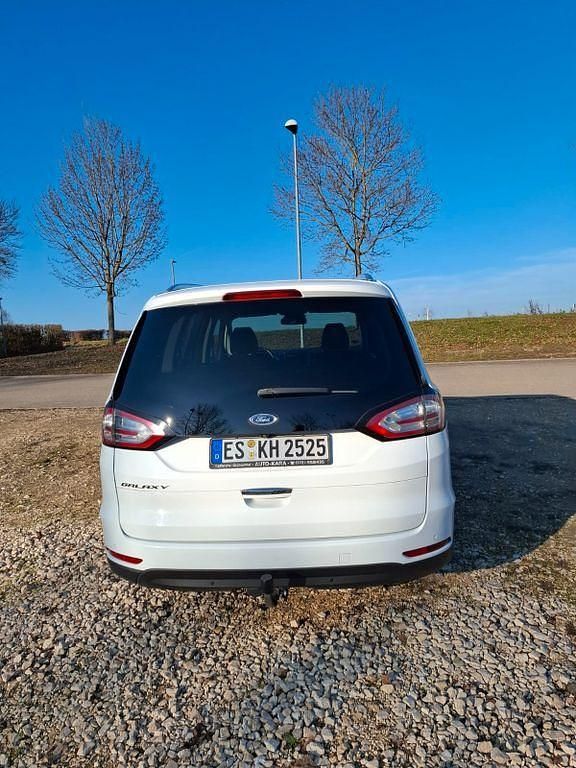 Gebraucht Ford Galaxy Titanium 210 PS (154 kW) 2017 Weiß Van / Kleinbus