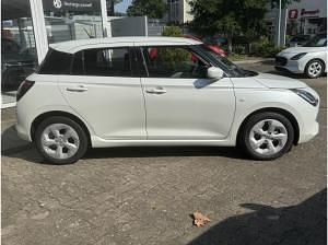 Gebraucht Suzuki Swift Comfort 83 PS (61 kW) 2026 Weiß (pure white pearl metallic) Kleinwagen
