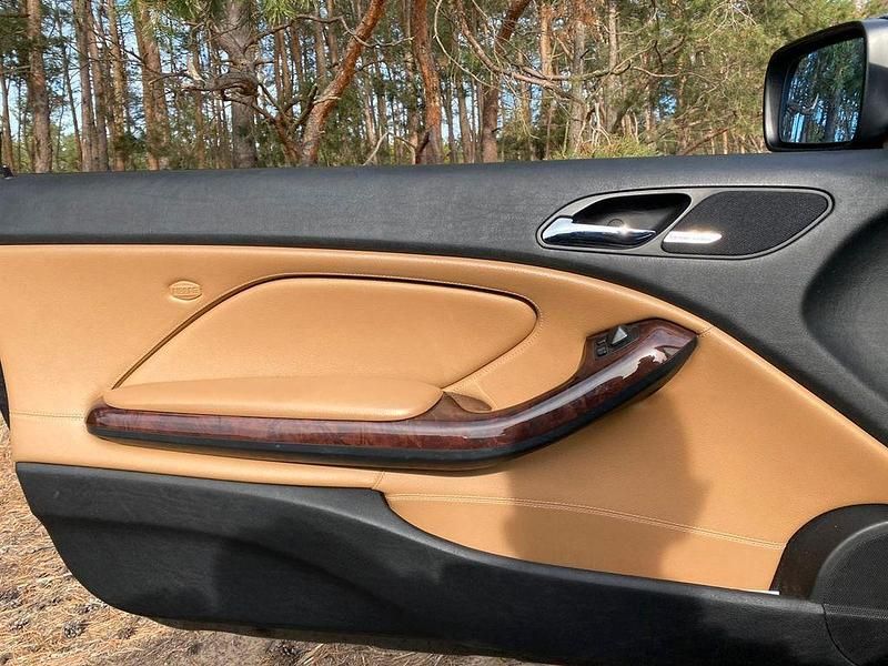 Gebraucht BMW 330 Cabriolet 231 PS (169 kW) 2005 Schwarz Cabrio