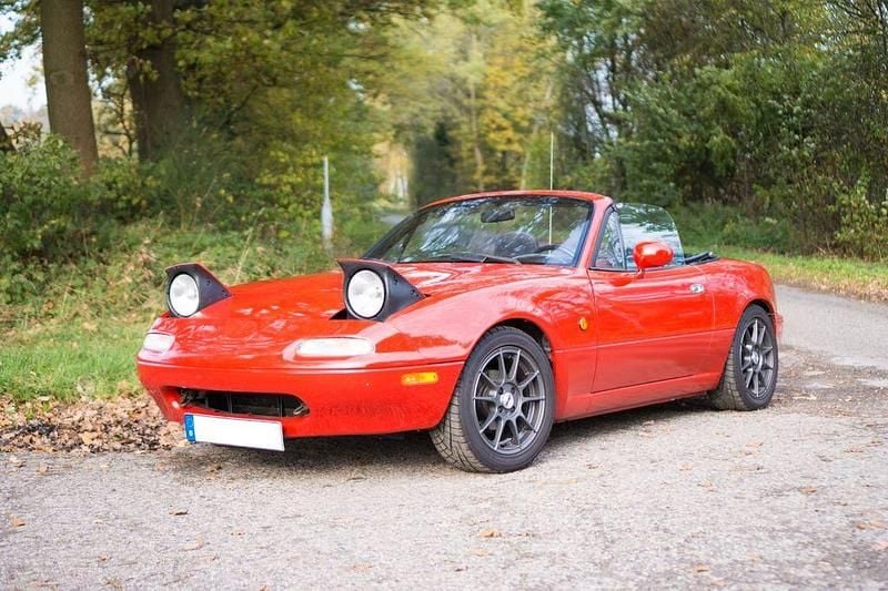 Gebraucht Mazda MX5 116 PS (85 kW) 1991 Rot Cabrio