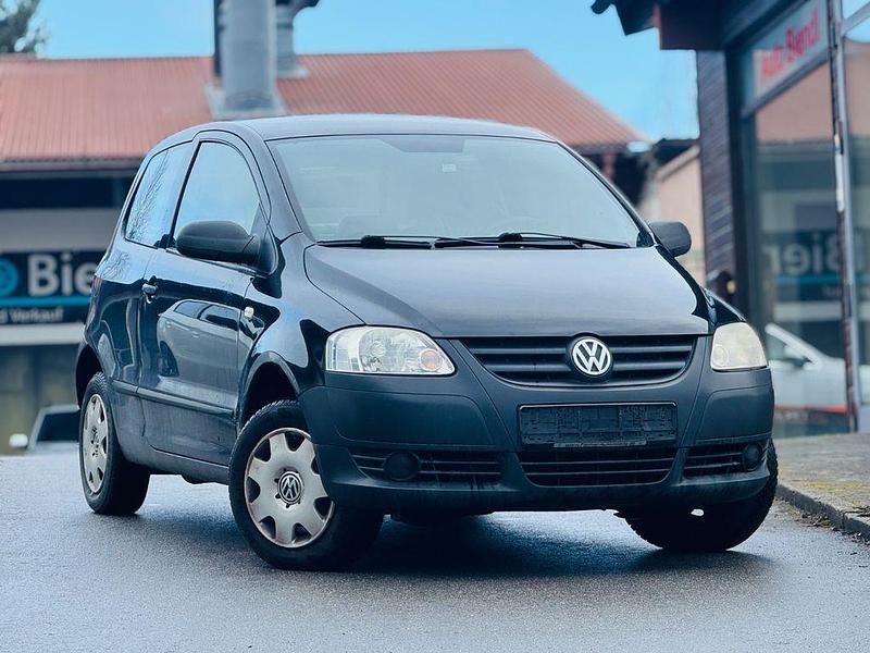 Gebraucht VW Fox Basis 54 PS (39 kW) 2006 Schwarz Kleinwagen